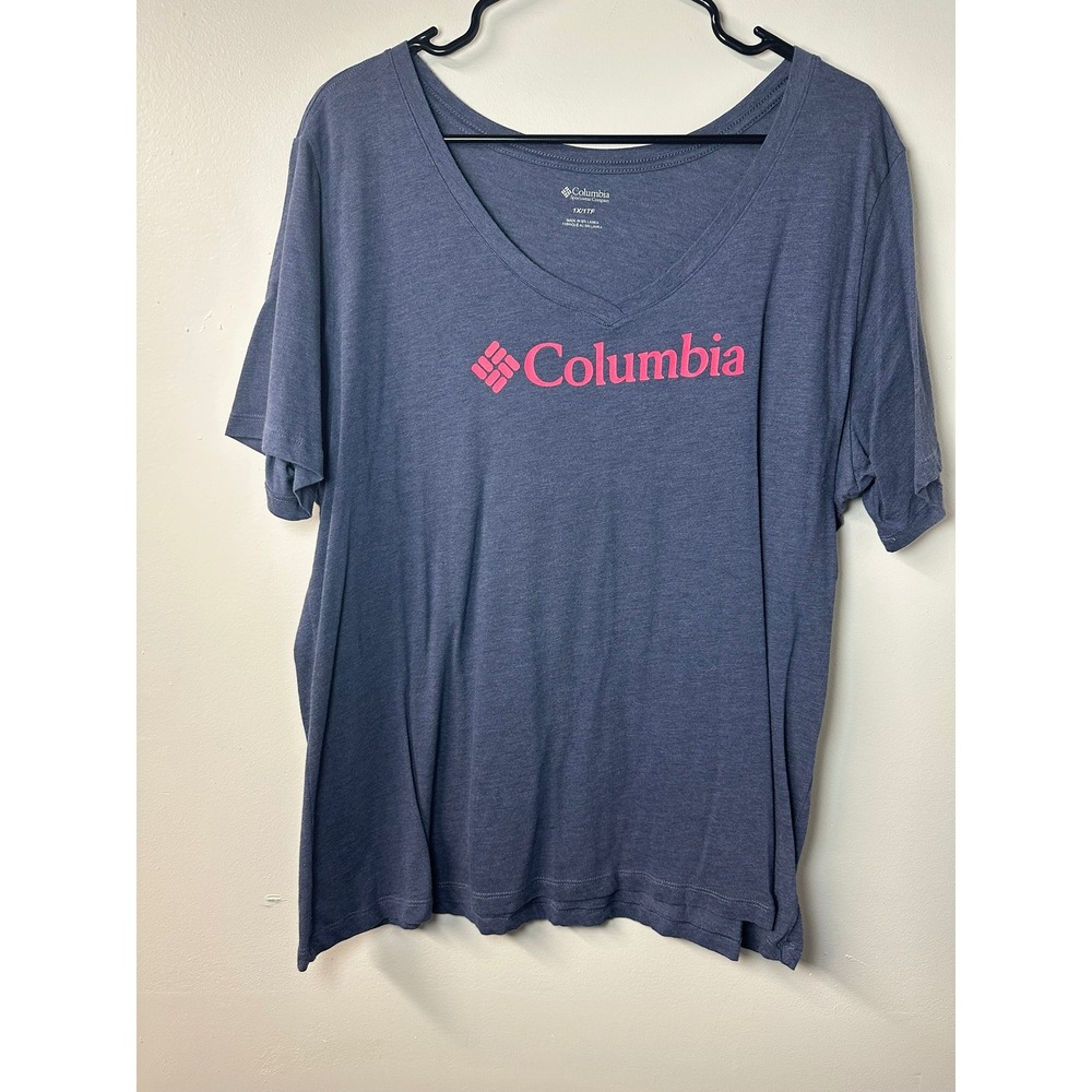 Columbia | Heather Blue/Pink V-Neck Graphic Tee Logo | Size